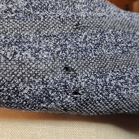 ⚡️5 For $10⚡️Vintage Manifattura Almar gray striped wool scarf - Picture 4 of 4